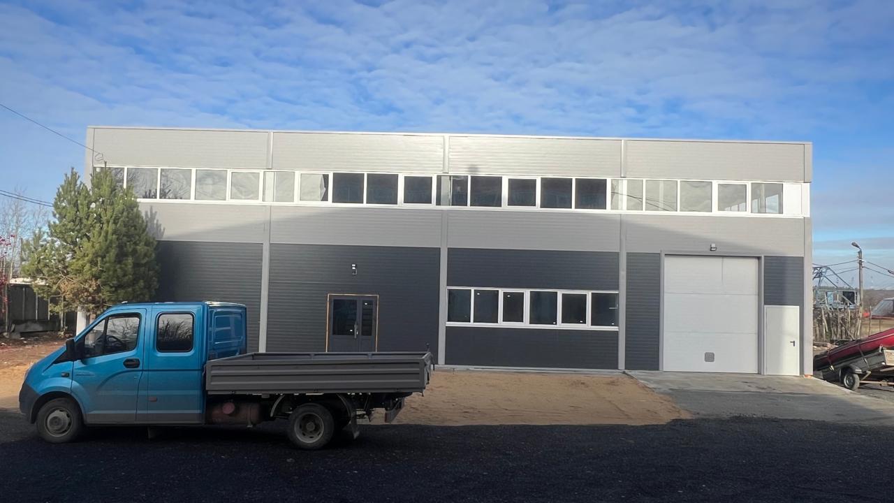 Снять  помещение свободного назначения